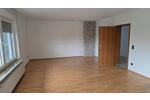 Großzügige 3-Zimmer-Wohnung, Küche, Bad, Balkon, Treppenlift