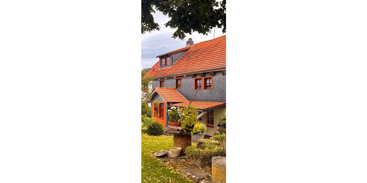 Einfamilienhaus Hardegsen - 12 Zimmer, 350 m&sup2;, 349.000&euro; | Angebot:25756950