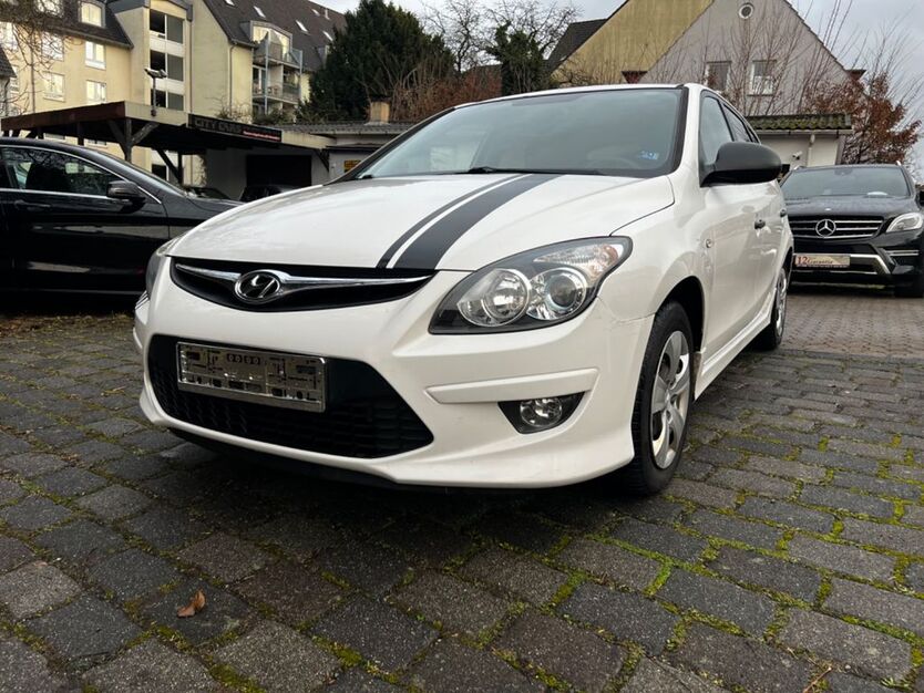 Hyundai i30 208.000 km 3.990 € Göttingen 37081