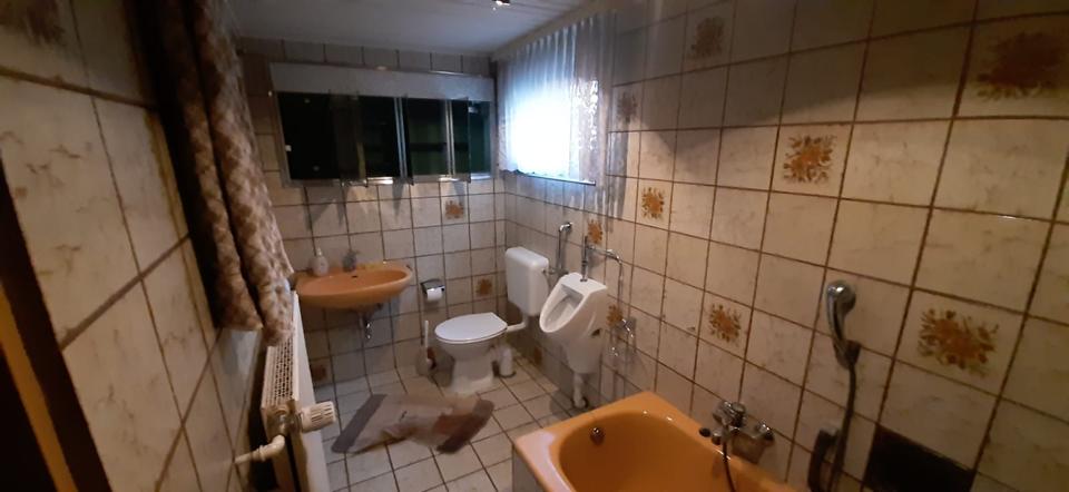 Einfamilienhaus Hattorf am Harz - 8 Zimmer, 200 m&sup2;, 180.000&euro; | Angebot:26292955