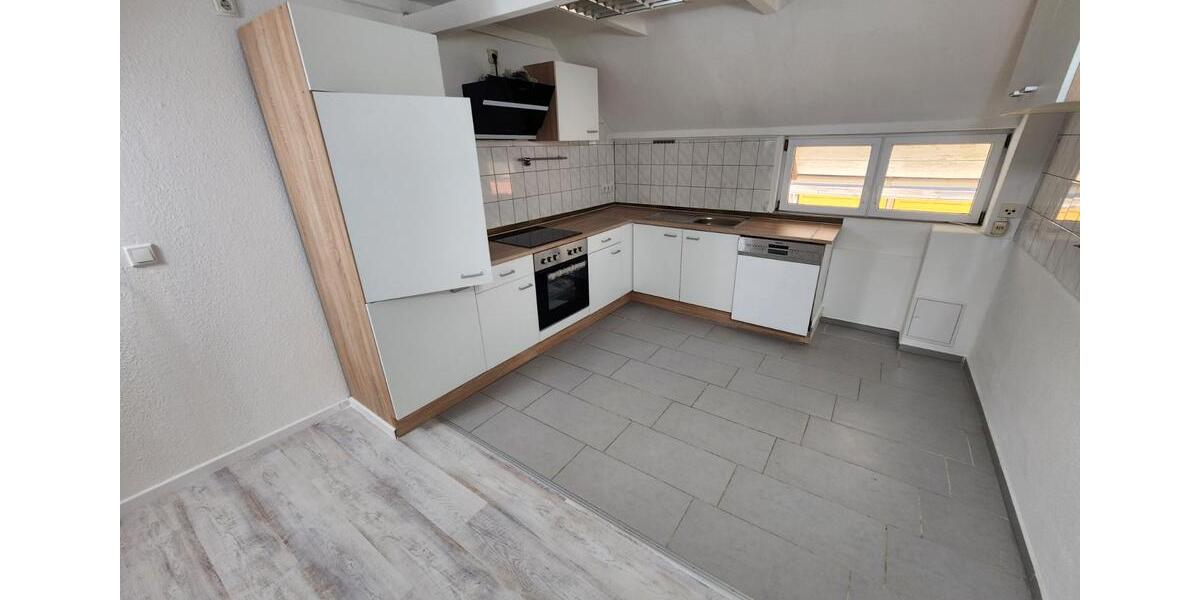 Etagenwohnung Göttingen Oststadt - 5 Zimmer, 107 m&sup2;, 1.250&euro; | Angebot:26492063
