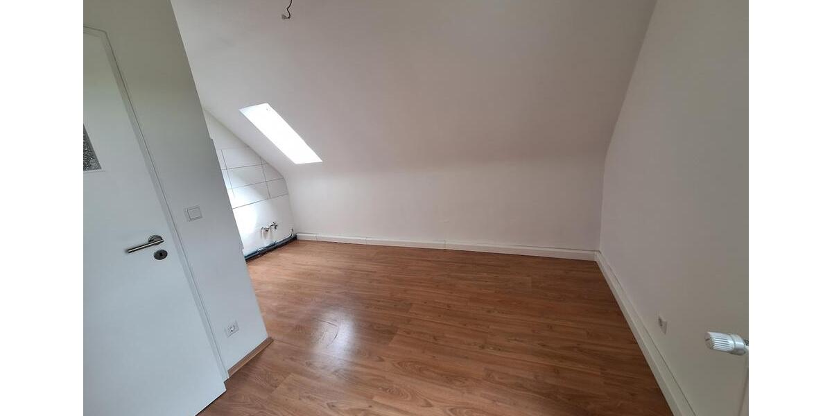 Dachgeschoßwohnung Northeim - 3 Zimmer, 59 m&sup2;, 430&euro; | Angebot:26426424
