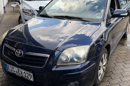 Toyota Avensis 379.889 km 1.590 &euro; Göttingen 37079