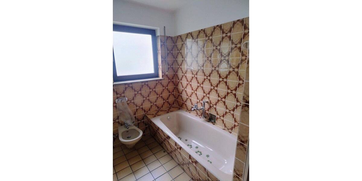 Bungalow Bad Sooden-Allendorf Allendorf - 6 Zimmer, 200 m&sup2;, 275.000&euro; | Angebot:26805701
