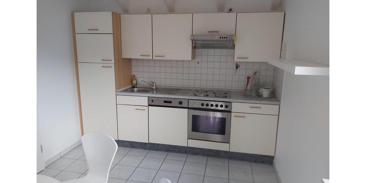 Dachgeschoßwohnung 1. OG 2 zimmer