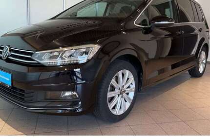 VW Touran 61.829 km 25.880 € Fuldatal 34233