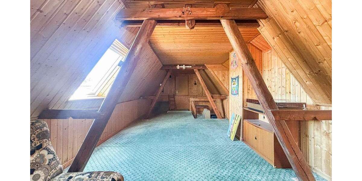 Reihenmittelhaus Hardegsen - 4 Zimmer, 114 m&sup2;, 79.000&euro; | Angebot:25749054