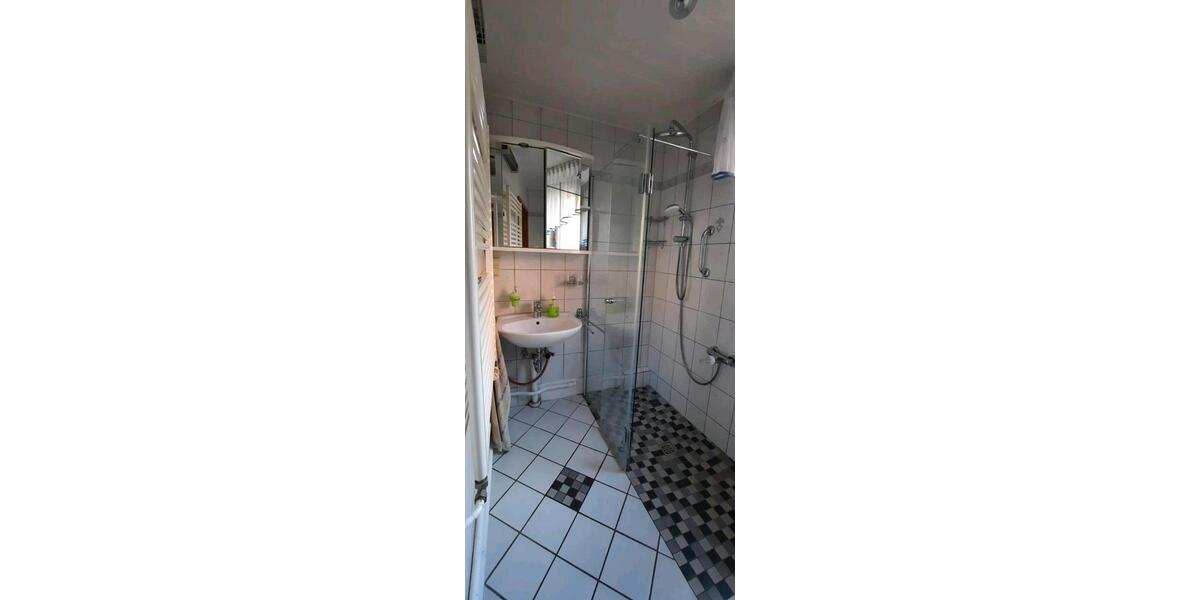 Bauernhaus, Landhaus Dransfeld - 8 Zimmer, 220 m&sup2;, 250.000&euro; | Angebot:27084190