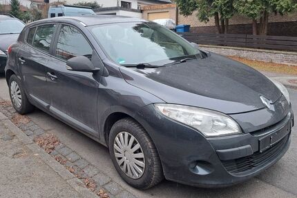 Renault Megane 124.000 km 6.800 &euro; Göttingen 37085