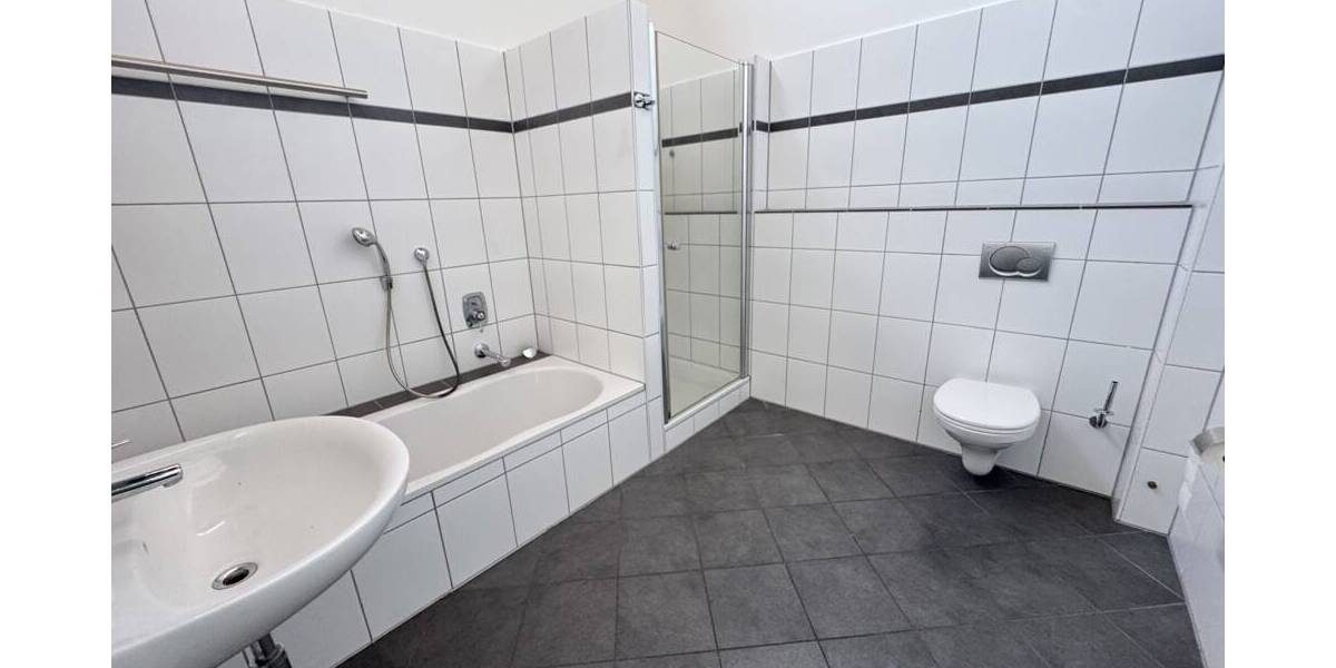 Reihenmittelhaus Göttingen Nordstadt - 5 Zimmer, 130 m&sup2;, 640.000&euro; | Angebot:26043612