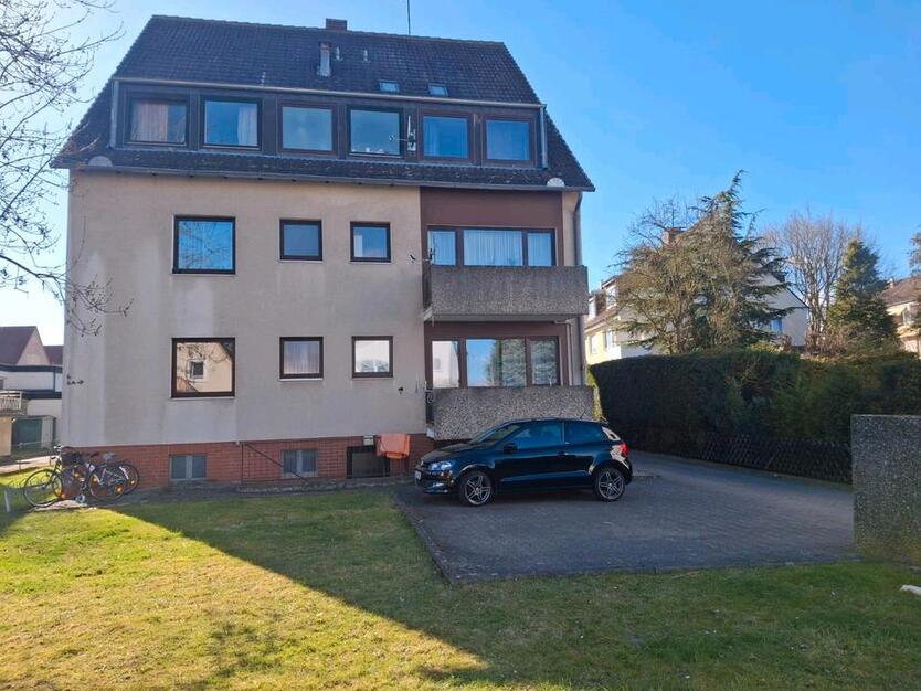 2 Zimmer DG-Wohnung 33qm