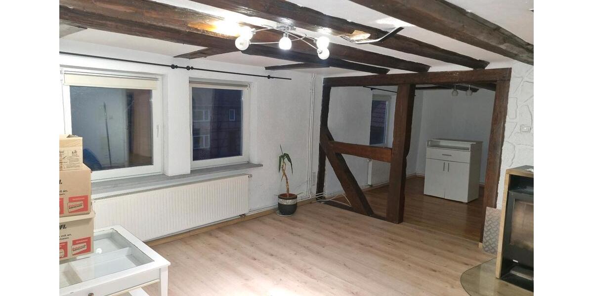 Etagenwohnung Dransfeld - 9 Zimmer, 146 m&sup2;, 1.050&euro; | Angebot:26183814