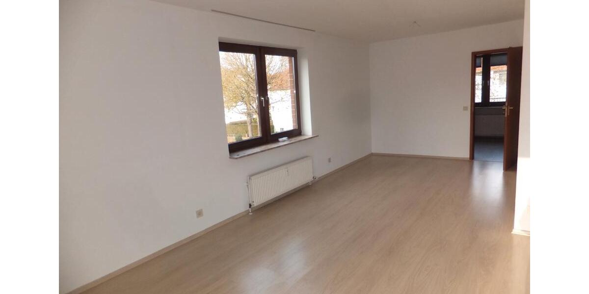 Etagenwohnung Duderstadt - 3 Zimmer, 94 m&sup2;, 695&euro; | Angebot:26429400