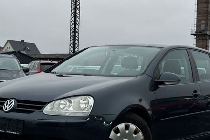 VW Golf 317.446 km 2.999 € Breitenbach 37327