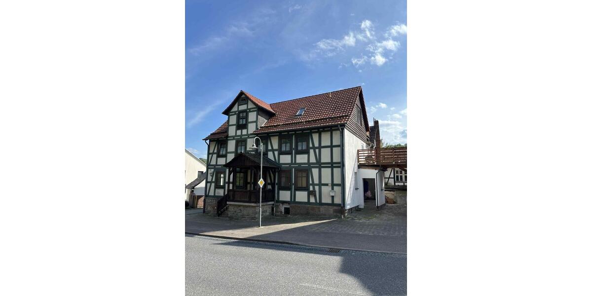 Etagenwohnung Witzenhausen - 9 Zimmer, 130 m&sup2;, 145.000&euro; | Angebot:27429732