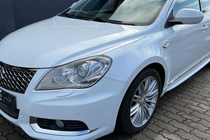 Suzuki Kizashi 161.000 km 4.990 € Göttingen 37079