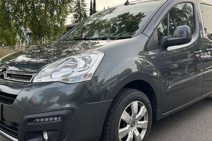 Citroen Berlingo 135.779 km 8.590 &euro; Göttingen 37079