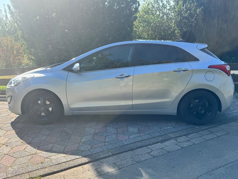 Hyundai i30 176.000 km 7.000 € Waake 37136