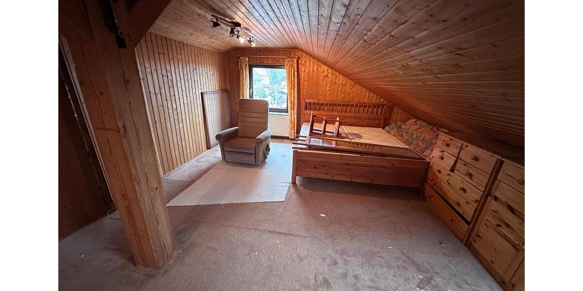 Einfamilienhaus Moringen - 7.5 Zimmer, 250 m&sup2;, 249.000&euro; | Angebot:26995778