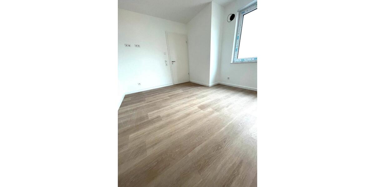 Etagenwohnung Gleichen - 3 Zimmer, 95 m&sup2;, 1.100&euro; | Angebot:25406457