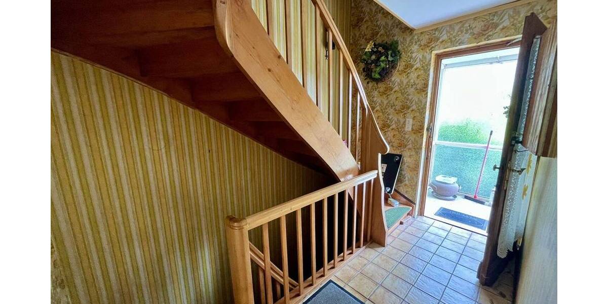 Einfamilienhaus Northeim - 7 Zimmer, 175 m&sup2;, 275.000&euro; | Angebot:26696909