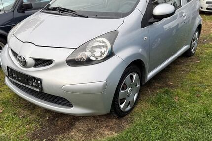 Toyota Aygo (X) 128.780 km 3.490 € Göttingen 37081