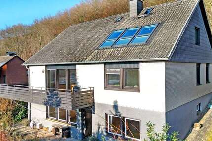 Haus Hann. Münden - 6 Zimmer, 222 m&sup2;, 320.000&euro; | Angebot:25936030