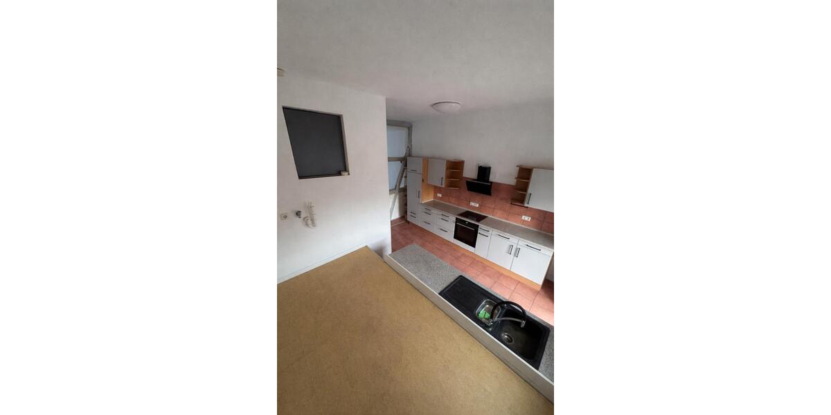 Etagenwohnung Dransfeld - 4 Zimmer, 132 m&sup2;, 1.050&euro; | Angebot:25636368