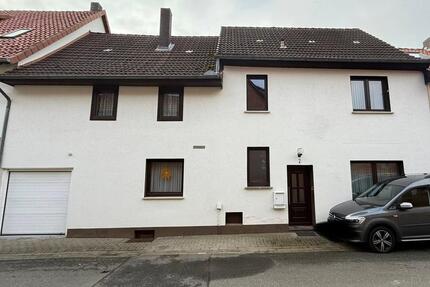 Haus Duderstadt - 10 Zimmer, 206 m&sup2;, 1.250&euro; | Angebot:24456022