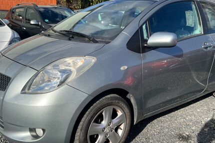 Toyota Yaris 120.000 km 4.999 &euro; Rosdorf 37124