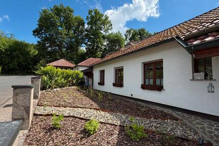 Haus Hann. Münden - 7 Zimmer, 280 m&sup2;, 580.000&euro; | Angebot:26866156