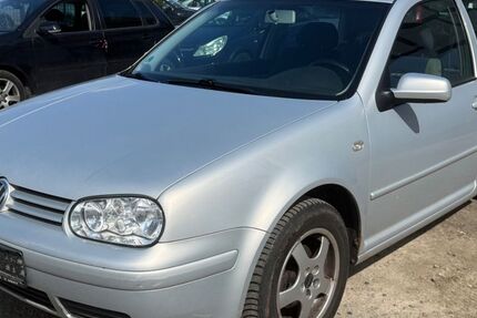 VW Golf 97.235 km 899 &euro; Göttingen 37079