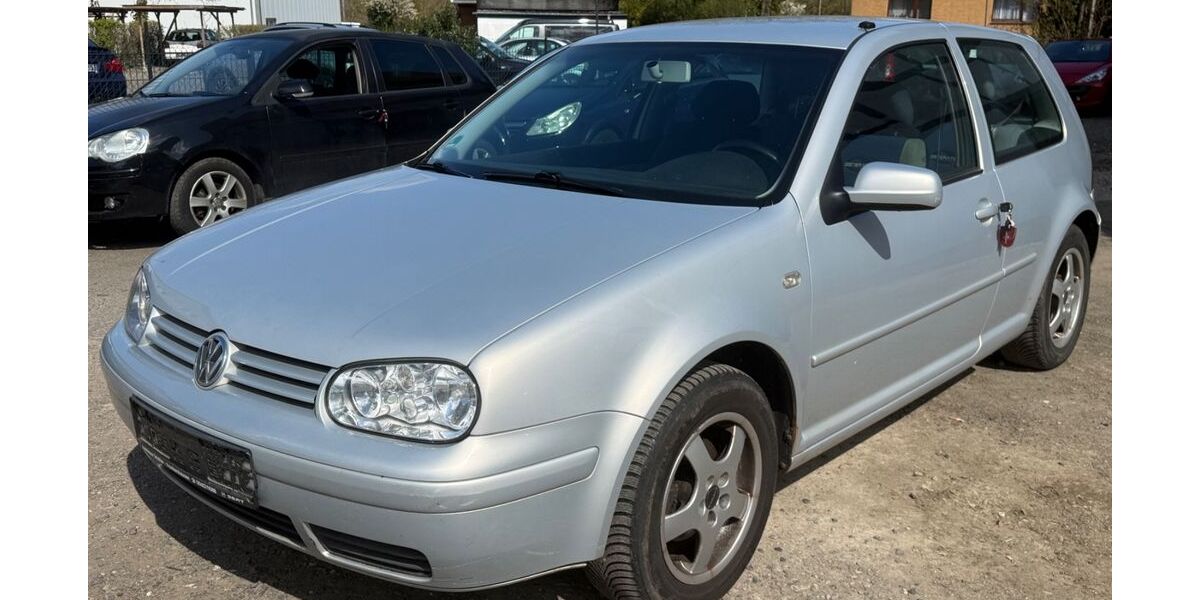 VW Golf 97.235 km 899 &euro; Göttingen 37079