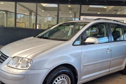VW Touran 365.000 km 1.450 &euro; Göttingen 37081