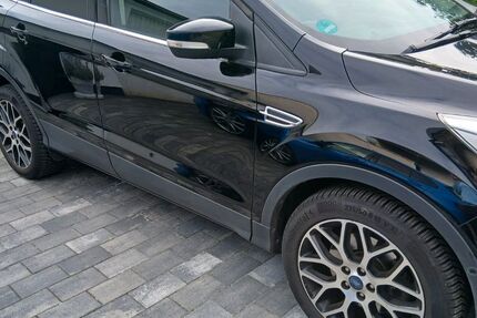 Ford Kuga 161.000 km 9.900 &euro; Hann. Münden 34346