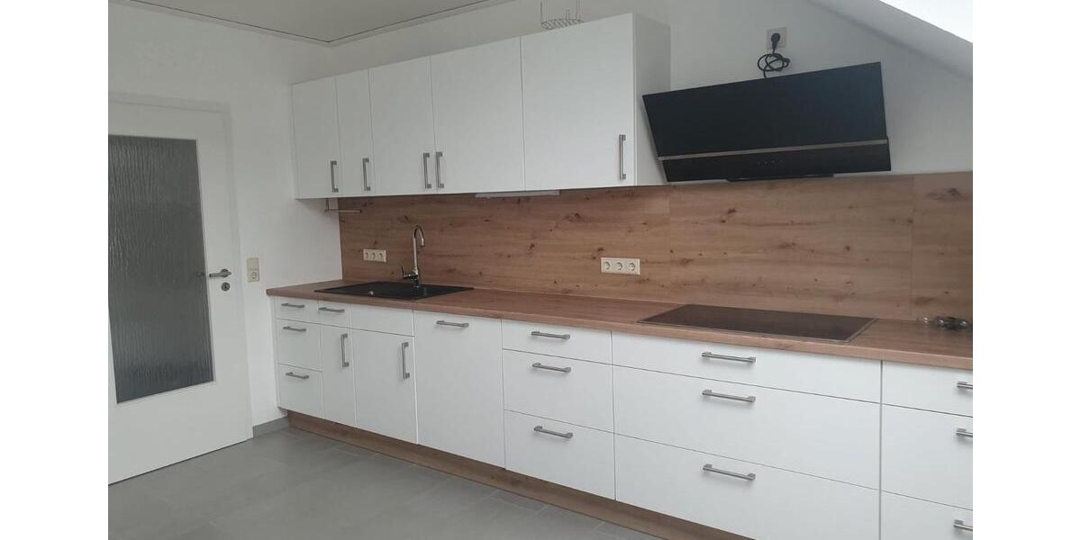 Dachgeschoßwohnung Reinhardshagen - 4 Zimmer, 111 m&sup2;, 722&euro; | Angebot:26176729