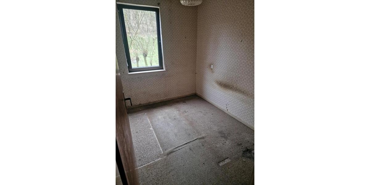 Sanierungsbedürftiges Haus mit Scheunen in Hilkerode 10 zimmer