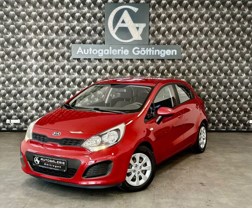 Kia Rio 114.234 km 5.950 € Göttingen 37081