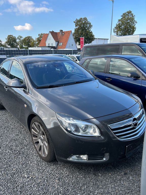 Opel Insignia 260.000 km 4.800 € Hann. Münden 34346