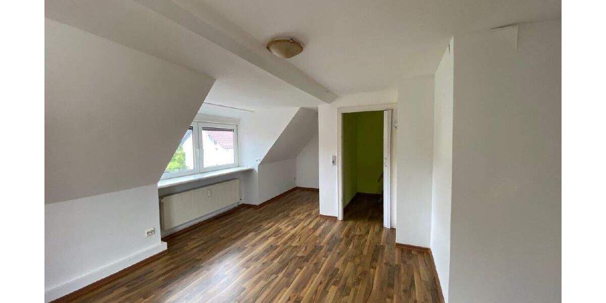 Doppelhaushälfte Göttingen Elliehausen - 7 Zimmer, 144 m&sup2;, 310.000&euro; | Angebot:25729563
