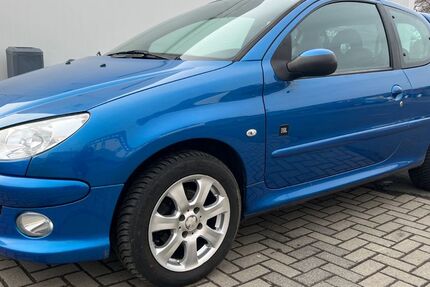 Peugeot 206 150.000 km 1.900 &euro; Rosdorf 37124