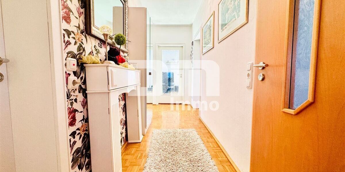 Umfangreich saniertes Ein- bis Zweifamilienhaus in idyllischer Ortsrandlage - Einfamilienhaus Bodenfelde | Angebot:27230379