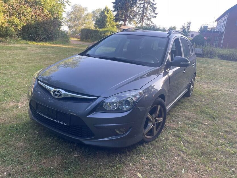 i30