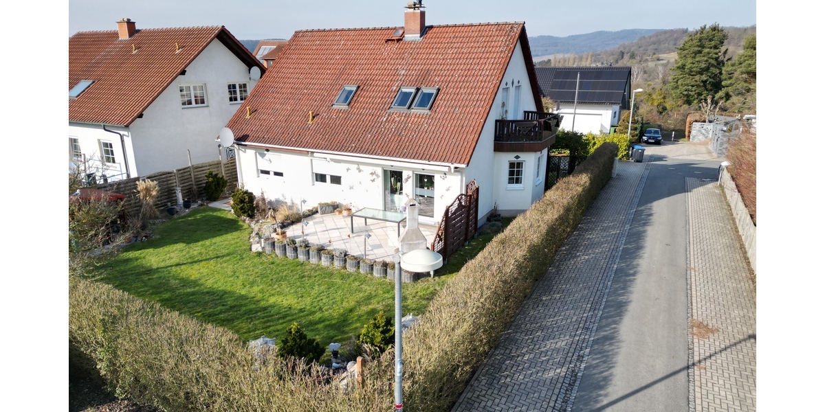 Schönes Einfamilienhaus mit Einliegerwohnung und Garage in Bad Sooden-Allendorf - Einfamilienhaus Bad-Sooden-Allendorf | Angebot:27119972