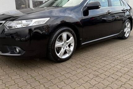 Honda Accord 226.200 km 8.990 € Göttingen 37081