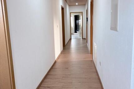 Wohnung Rosdorf - 4 Zimmer, 120 m&sup2;, 600&euro; | Angebot:25406403