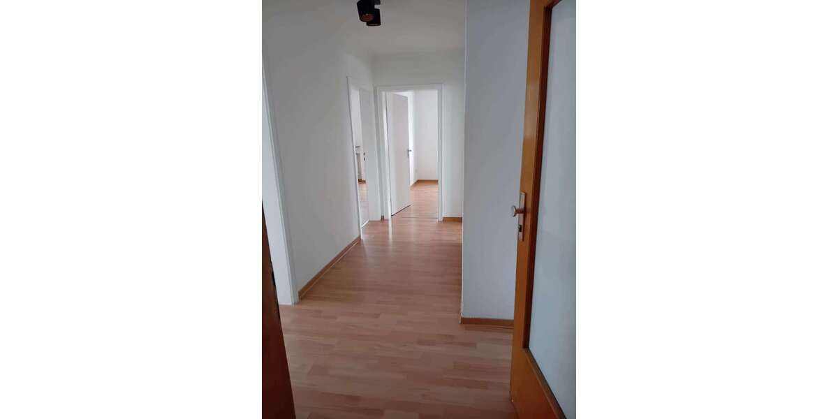 Etagenwohnung Rosdorf - 3 Zimmer, 63 m&sup2;, 650&euro; | Angebot:25717162