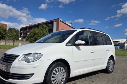 VW Touran 148.000 km 3.900 &euro; Rosdorf 37124