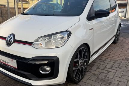 VW up! 136.000 km 9.700 &euro; Uder 37318