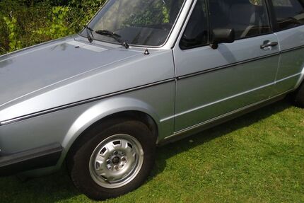 VW Golf 193.000 km 5.950 &euro; Wesertal / Gieselwerder 34399